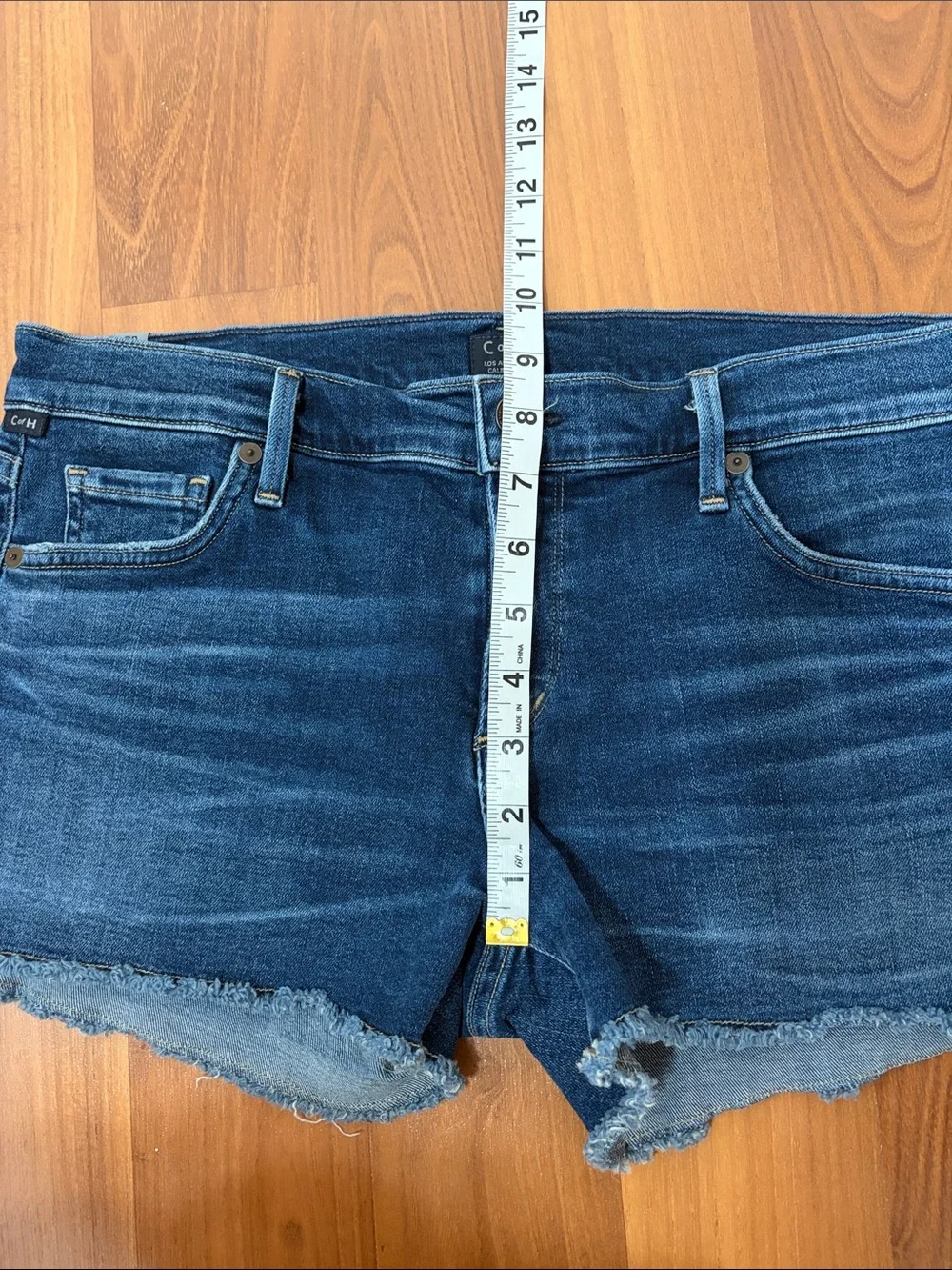 Citizens of humanity women’s Jean shorts size 29 dark wash